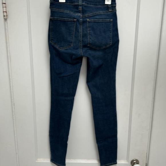 Gap skinny jeans, size 0. - Picture 4 of 4